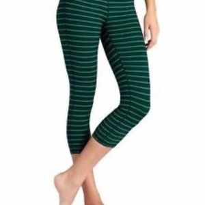 Athleta Chaturanga Capri leggings green striped size small